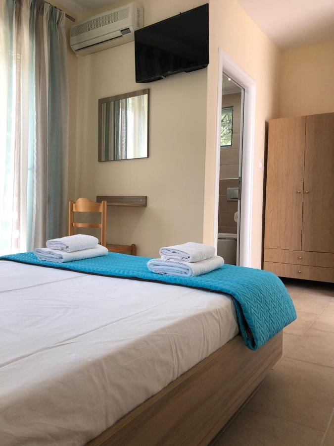 Tasos Rooms Prínos エクステリア 写真